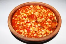 Tavuk Etli Kuru Fasulye Tarifi ve Malzemeleri Tavuk Etli Kuru Fasulye Tarifi ve Malzemeleri